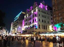 A modern leicester hotel near the city centre with open lobby, meeting facilities and spacious bedrooms. Premier Inn Leicester Square Picture Of Premier Inn London Leicester Square Hotel Tripadvisor