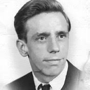 Amy Fetters's Instagram, Twitter & Facebook