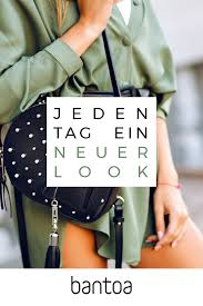 Je Ne Ai Rien A Porter Avouez Le Vous Ressentez La Meme Chose Chaque Matin Devant Le Placard In 2020 Women Work Blouse Stylish Shirts Boho Fashion Hippie