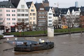Vielen dank an das montageteam für den. Hochwasserschutz Stadt Koln