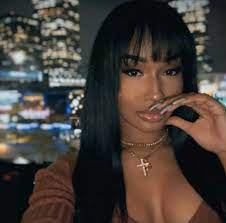 Naomi Signature Long Straight Wig With Bangs 180 Density Wigs With Bangs Straight Hairstyles Quick Weave Hairstyles