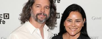 Passing the Crown: How RDM rules over the Outlander fandom.