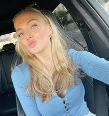 Lilly Krug - Free pics, galleries & more at Babepedia
