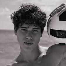 Addison Haney (@AddisonHaney28)