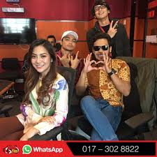 Beliau mula aktif sejak tahun 2011 sehingga kini. Hot Fm On Twitter Alaa Bersemut Laa Studio Jamhot Nieee Ada Pelakon Suamiku Paling Sweet Mawar Rashid Syafiq Kyle Dengar Live Https T Co Efjpljf29z Https T Co Th22qgpdm5 Twitter