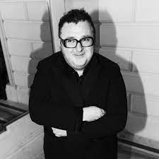 Israeli fashion designer alber elbaz, best known for being at the helm of lanvin from 2001 to 2015, has died at the age of 59, luxury conglomerate richemont said. A6vjqpkchaam M
