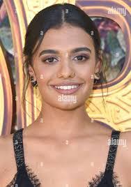 Madeleine Bailey's Instagram, Twitter & Facebook