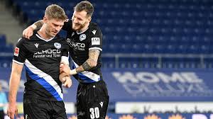 Catch the latest vfb stuttgart and arminia bielefeld news and find up to date football standings, results, top scorers and previous winners. Das Duell Der Aufsteiger Arminia Bielefeld Vfb Stuttgart 3 0 Kicker
