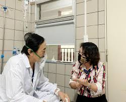 Ông cũng từ chối truyền hoá chất và muốn ra đi với hình ảnh đã ghi dấu trong lòng khán giả, đồng thời muốn dùng thời gian còn lại cống hiến cho. Nghá»‡ SÄ© Giang Coi Bá»‹ Ung ThÆ° Chuyá»ƒn Náº·ng Sá»©c Khoáº» Giá» Ra Sao Baogiaothong Vn