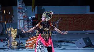 Tari Gambir Anom Kesenian Klasik Dari Surakarta Gasbanter Journal