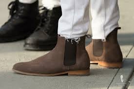Dress up this getup by wearing a pair of grey suede chelsea boots. How To Style Men S Ankle Boots
