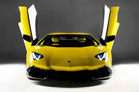 Foto Exteriores 5 Lamborghini Aventador 50 Aniversario Cupe 2013 Yellow Amarillo Lamborghini Cupe Lamborghini Aventador