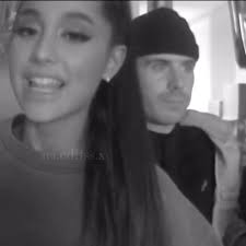 doing kind of well 🤝🏼 #arianagrande #foryoupage #sweetener #fyp #viral  #alexaluria #arianagrande #2018 #breathin #successful