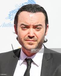 Chris Levine's Instagram, Twitter & Facebook