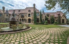 Pin By Gemma Dillon On Wowsers Houses Mansions Old Mansions House Exterior