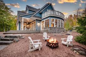Mild weather heats up Ontario cottage country real estate - The Globe and  Mail