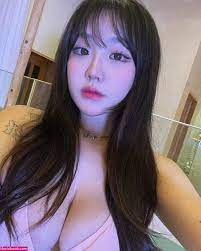 Get ready to drool over Sejinming's naked beauty