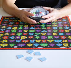 Este vínculo se produce cuando se comparte un rato de juego en común con la familia, los amigos o con perfectos desconocidos. Juegos De Mesa Archives Aprendiendo Matematicas