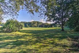 Approximately 118 miles wide and 307 miles long, lake michigan has more than 1,600 miles of shoreline. Large Home With Hot Tub Walk To Lake Michigan Whitehall Updated 2021 Prices