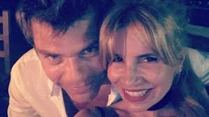 Siesta mata partido": la foto acaramelada de Flor Peña y Ramiro Ponce de  León en la cama