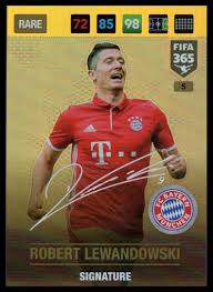 Robert lewandowski fifa 21 • bundesligatots prices and rating. 5 Robert Lewandowski Fifa 365 2017 Adrenalyn Xl Signature Football Cards Direct