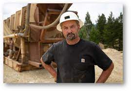 Gold mining can be a lucrative business, and this paired with the hefty salary that discovery channel stars receive implies that dave is able to live in relative comfort. Oregon S Gold Rush Veteran Returns For Season 2 Of Dave Turin S Lost Mine On Discovery Oregonlive Com