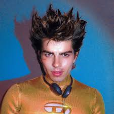 sav (@savannah.bunch)'s videos with MAIN CHARACTER CHALLENGE miley cyrus