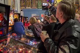 Gerrit zalm, voormalig bestuurder van de bank, vertrekt nu op eigen verzoek. Pinball News First And Free