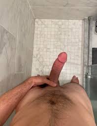 28M - NYC - Hung Bull Looking for Hotwife : rHotWifeRequests