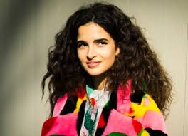 I capelli ricci di tipo 3 vanno da un ricciolo leggero a viticci ricci ricci, e di solito hanno una combinazione di . Capelli Tu Che Riccio Sei Scoprirlo Per Scegliere Lo Styling Giusto Vanity Fair Italia