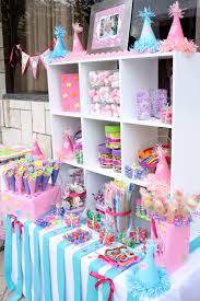 Adornar adornos reciclados decorar fiestas reciclar botellas. Ideas Para Decorar Mesas De Postres Las Mejores Tendencias 2019