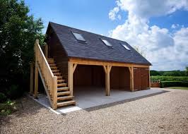 Entdecken Sie Wie Wir Eine Massgeschneiderte Holzgarage Mit Drei Drei Eine Entdecken Timber Garage Carport Designs Carport Garage