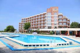 Hotel amiral mamaia 4 stele este situat in zona de nord a statiunii, fiind unul dintre putinele hoteluri de pe litoral cu iesire directa pe plaja. Hotel Amiral Hotel Mamaia Sat Romania Overview