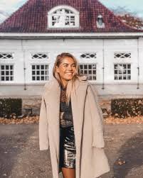 She was born on february 21, 1999 in holland, netherlands. 20 Year Old Former Miss Teen Universe Lotte Van Der Zee Dead After Suffering Heart Attack