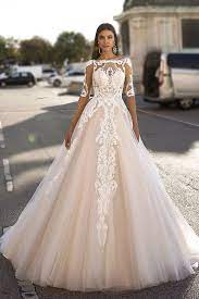 Shop with afterpay on eligible items. Das Brautkleid Der Farbe Des Cappuccino Mit Dem Atlas Oder Der Spitze Oksana Mukha