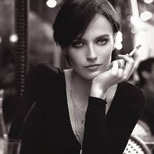 Yuliana Montenot ( Korotkova ) (@yulianakorotkova) · Paris