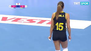 Damla is the daughter of melih çakıroğlu former coach of the türk telekom basketball club. Damla Cakiroglu Https Www Instagram Com Dcakiroglu Hl Tr Gif Gfycat