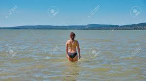 Maybe you would like to learn more about one of these? Schone Madchen Baden Am Balaton See Lizenzfreie Fotos Bilder Und Stock Fotografie Image 80695135