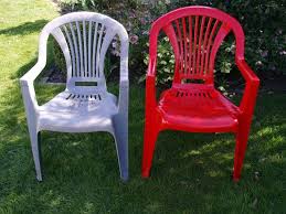 Plastic Chair Makeover No Need To Buy New Ones We Used Plastikote Plastic Spray Paint In Red Redo Furniture Chair Makeover Paint Brands