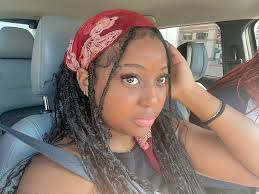 Heyy everyone!! I'm Tatiana, an upcoming senior at USD majoring in  Architecture. I'll be 21 in September and am currently looking for  roommates and housing near USD for the upcoming school year.