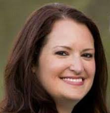 Jennifer Hysell's Instagram, Twitter & Facebook