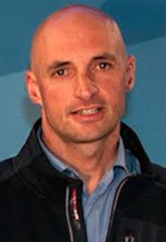 A dentist, a hypochondriac and a fleeing son brought to life