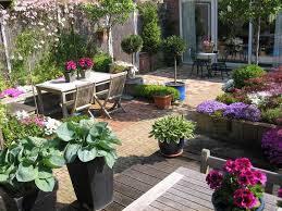 My Small Dutch Garden Farm Gardens Dutch Gardens Garden Design