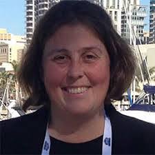 Carrie Backman's Instagram, Twitter & Facebook