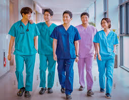 It's going to be a long wait until 2021 for sure and i'm going to miss uju a lot (that cute hoodie omg), but for the meantime i think i'm. Hospital Playlist Korean Drama Review 2020 Korean Lovey