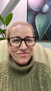 Selena Ayers's Instagram, Twitter & Facebook