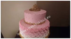 Nuevamente me encargaron torta de la doctora juguete se nota que está muy de moda. Corona Y Decoracion Pastel De Princesa Youtube