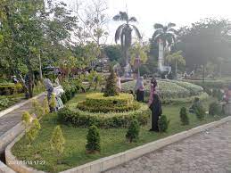 Maybe you would like to learn more about one of these? Keindahan Taman Bambu Runcing Hipnotis Pengunjung Dan Dijadikan Untuk Berselfi Portal Kita Samudra News