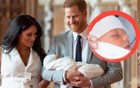 Aber wem sieht das royal baby archie harrison denn nun eigentlich ähnlich? Baby Sussex Name So Heisst Der Sohn Von Meghan Markle Prinz Harry
