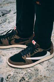 Travis scott air jordan 1 cactus jack on foot. Travis Scott X Air Jordan 1 Low On Feet Closer Look Photos Hypebeast